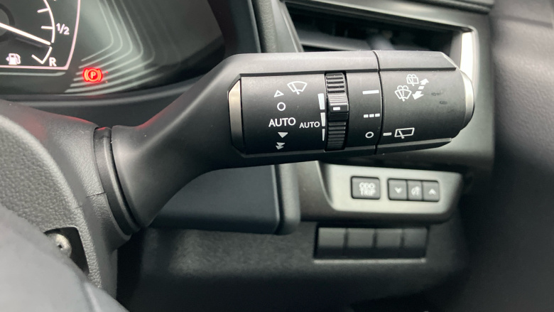 Lexus UX 250h E4 2.0 5dr CVT [Premium Plus/Sunroof] Hybrid Hatchback